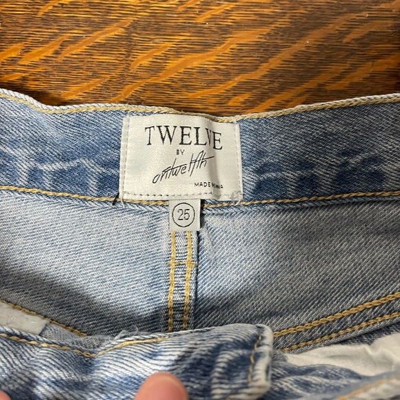 Twelve by Ontwelfth distressed skinny mom jeans - Picture 6 of 6